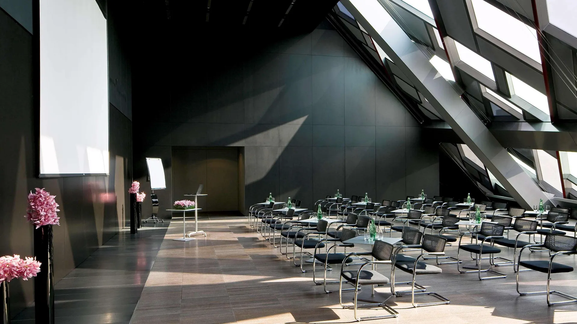 So/ Vienna Hotel